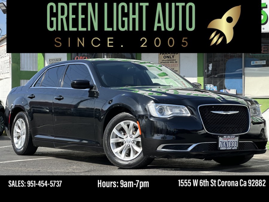 2016 Chrysler 300 4dr Sdn Limited RWD photo