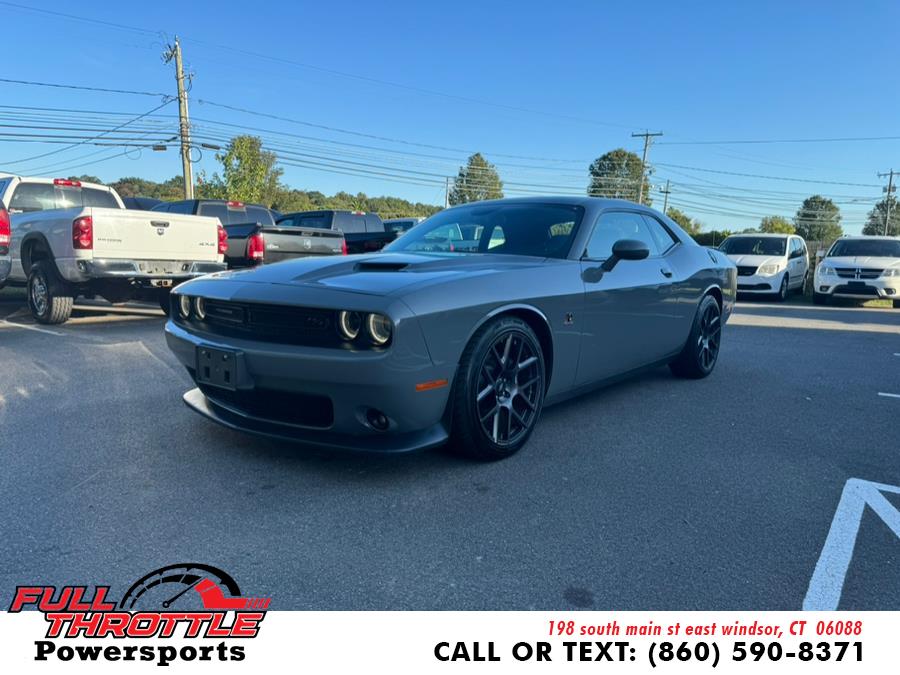 2017 Dodge Challenger R/T Scat Pack Coupe photo