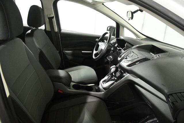 2016 Ford C-Max Hybrid SE photo