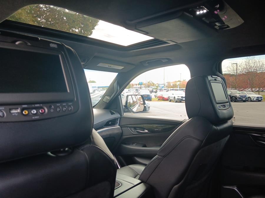 2019 Cadillac Escalade ESV 4WD 4dr Platinum photo