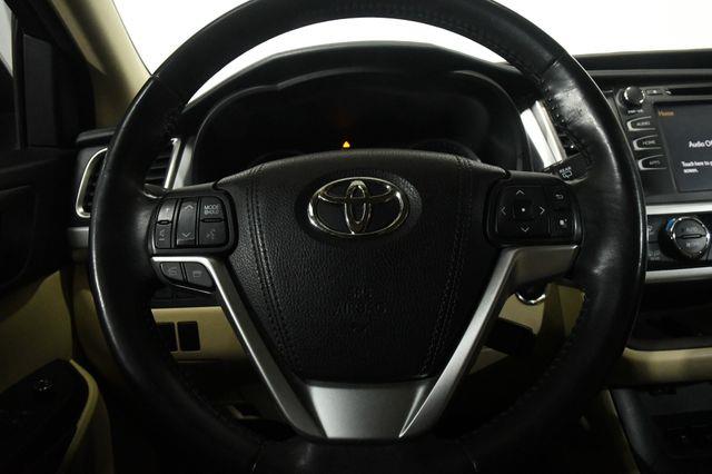 2015 Toyota Highlander XLE photo