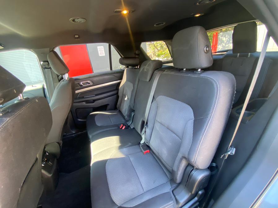 2019 Ford Explorer XLT 4WD photo