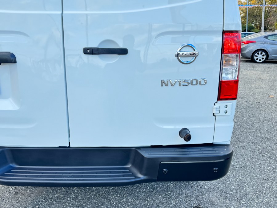 2017 Nissan NV Cargo NV1500 Standard Roof V6 SV photo