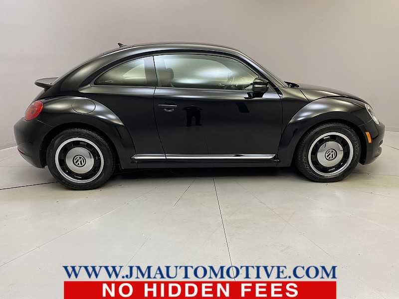 2016 Volkswagen Beetle 1.8T Classic photo