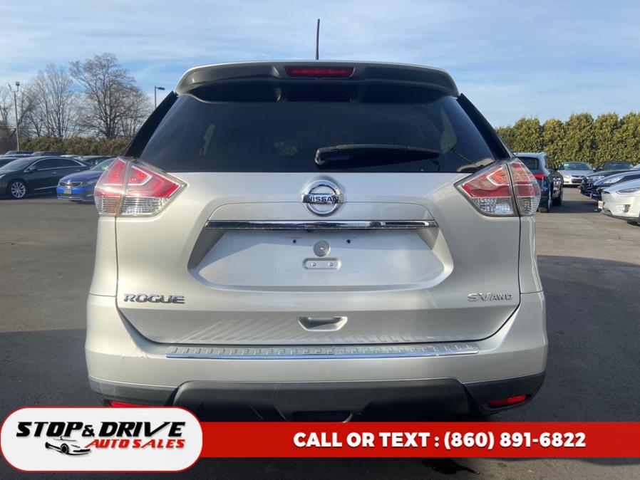 2015 Nissan Rogue AWD 4dr S photo