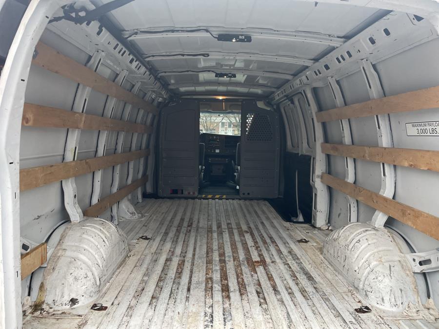 2017 GMC Savana Cargo Van RWD 2500 155