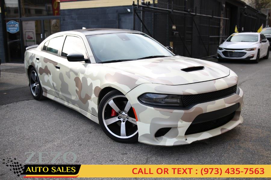 The 2016 Dodge Charger 4dr Sdn R/T Scat Pack RWD photos