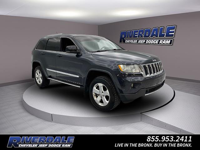 The 2012 Jeep Grand Cherokee Limited photos