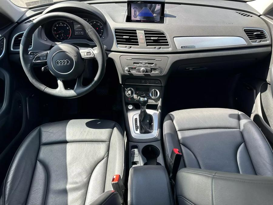 2015 Audi Q3 Prestige Sport Utility 4D photo