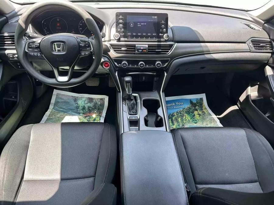 2018 Honda Accord LX Sedan 4D photo