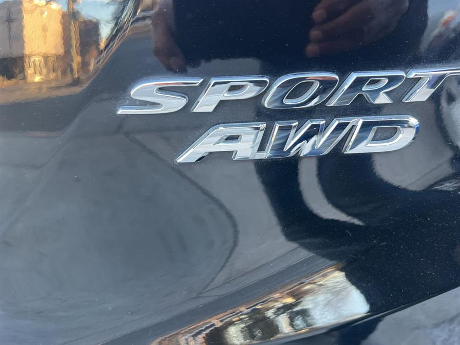 2019 Honda HR-V Sport AWD 4dr Crossover photo