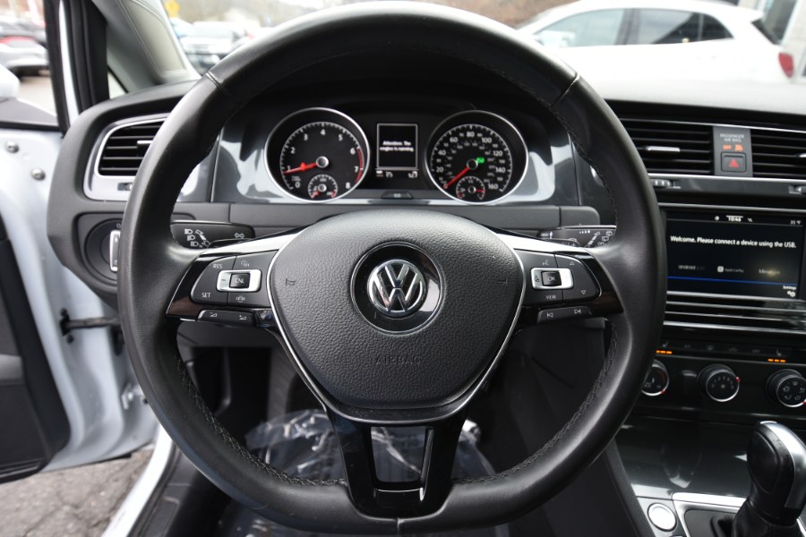 2021 Volkswagen Golf 1.4T TSI Auto photo