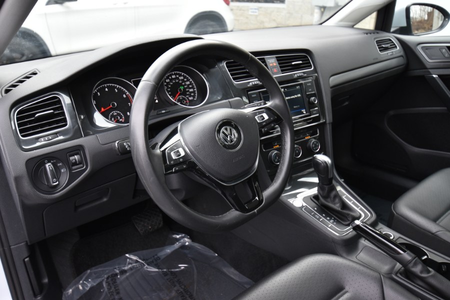 2021 Volkswagen Golf 1.4T TSI Auto photo