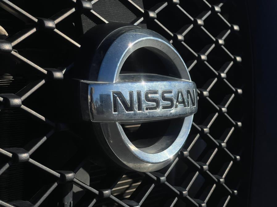 2018 Nissan NV Cargo NV2500 HD Standard Roof V8 S photo