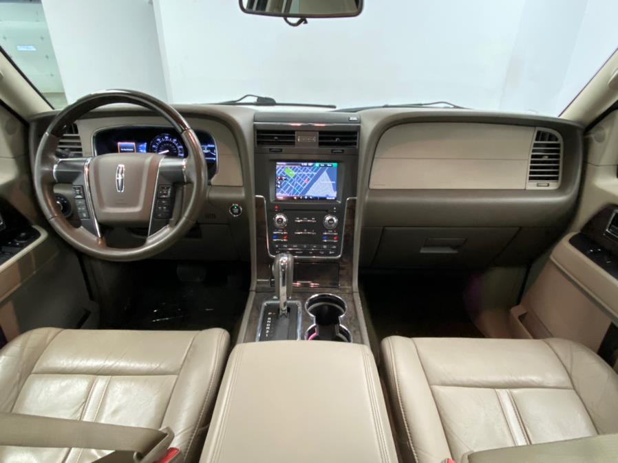 2015 Lincoln Navigator 4WD 4dr photo