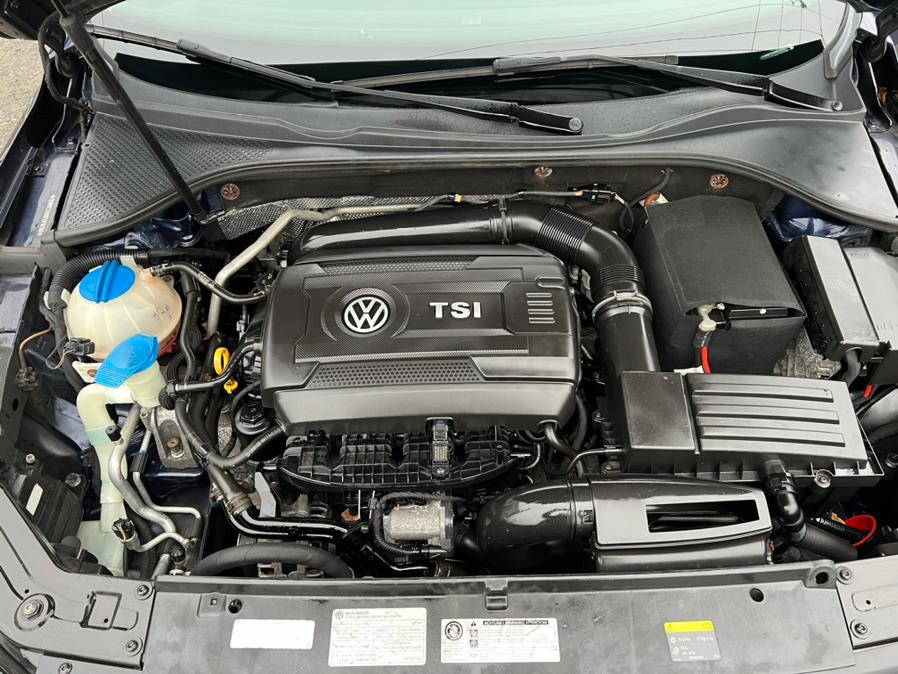 2015 Volkswagen Passat 4dr Sdn 1.8T Auto Sport PZEV photo