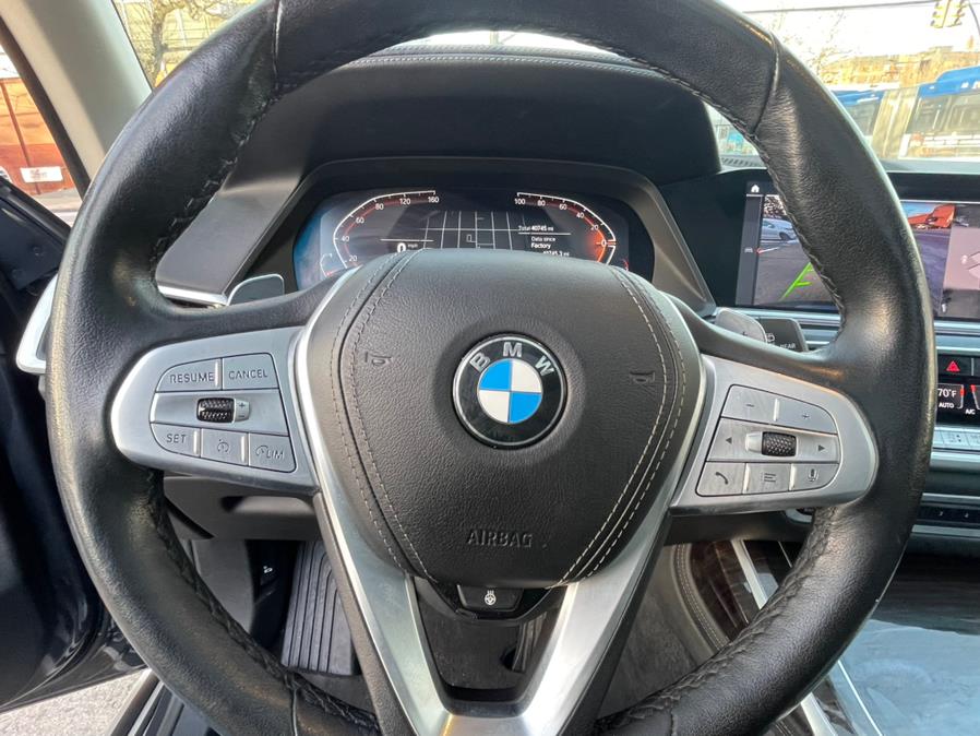 2021 BMW X7 xDrive40i Sports Activity Vehi photo