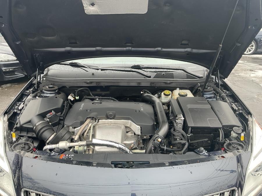 2017 Buick Regal 4dr Sdn Premium II FWD photo