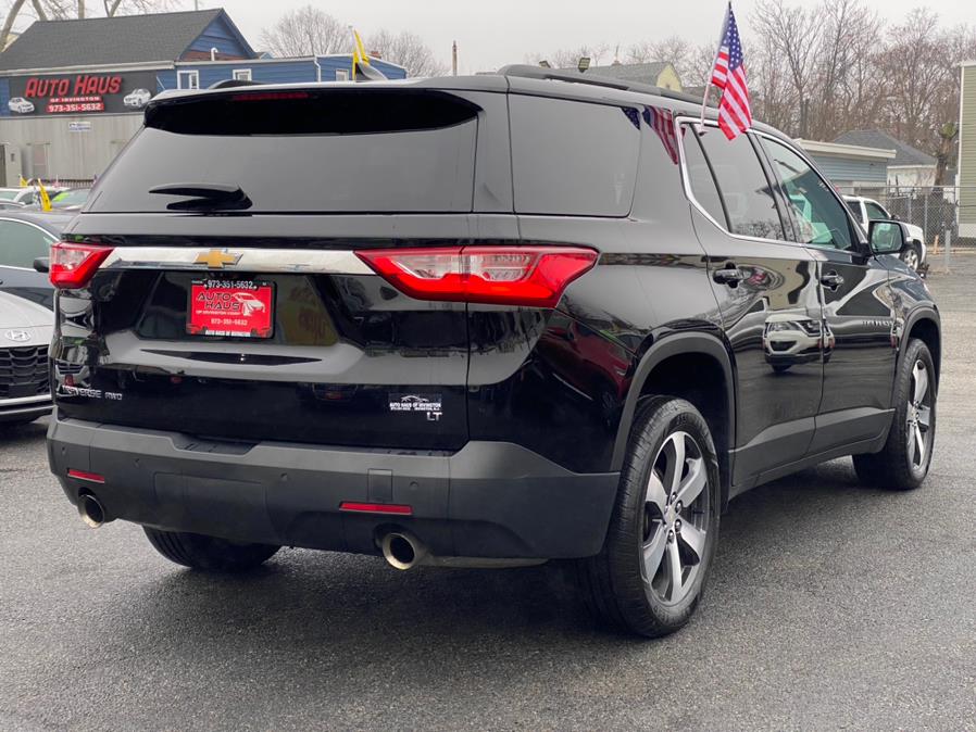 2021 Chevrolet Traverse AWD 4dr LT Leather photo