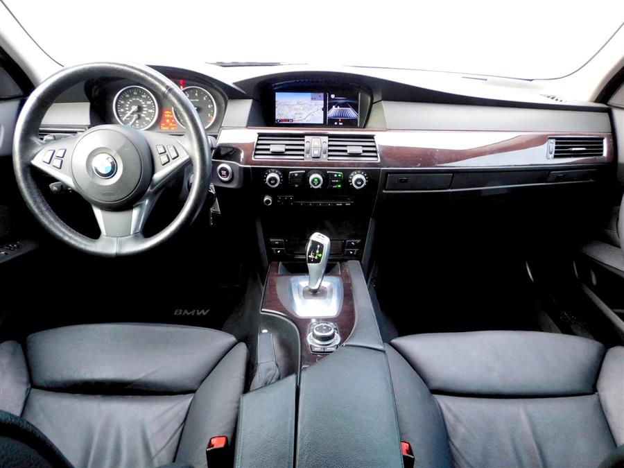 2010 BMW 5-Series 535xi photo