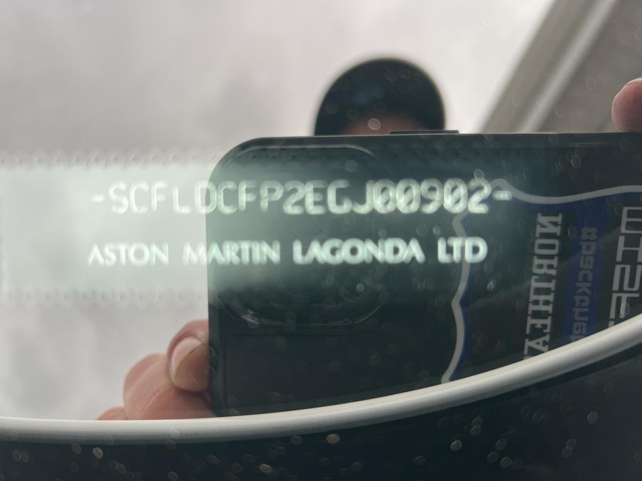 2014 Aston Martin Vanquish photo