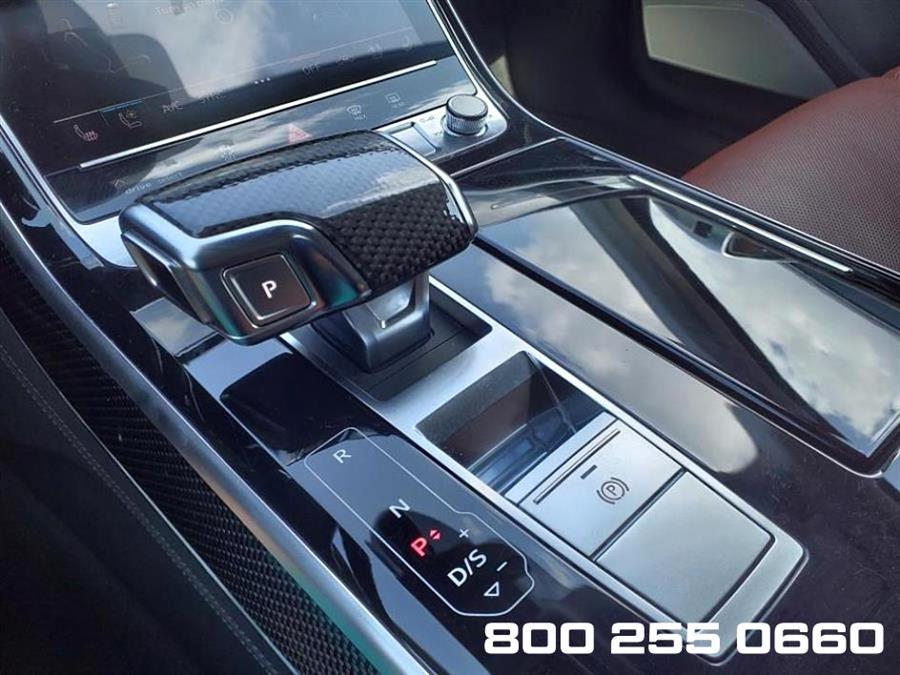 2020 Audi S8 BASE photo