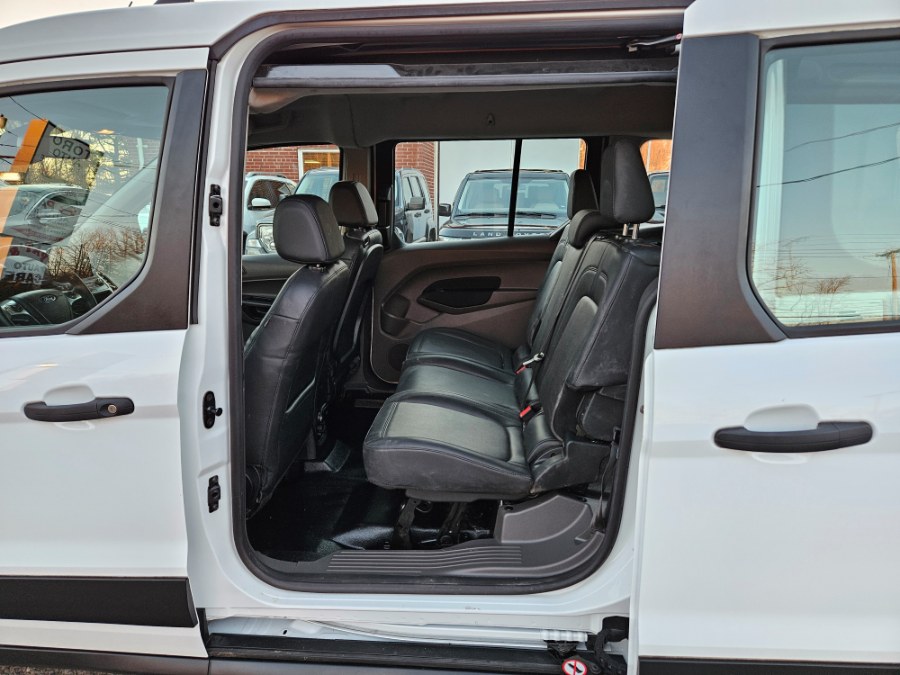 2020 Ford Transit Connect Wagon XL LWB w/Rear Symmetrical Door photo