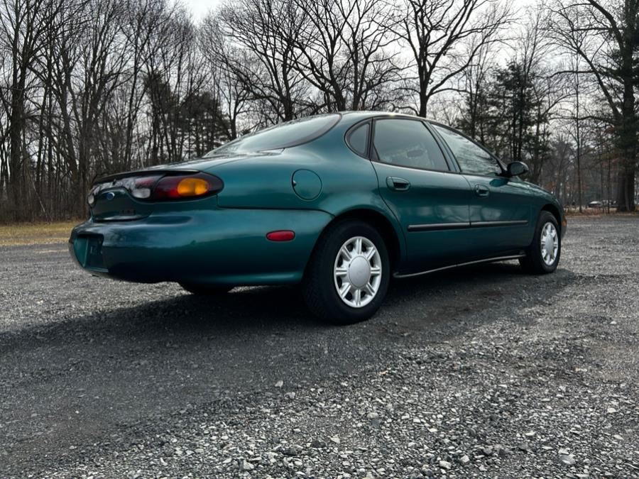 1996 Ford Taurus GL in Plainville, CT