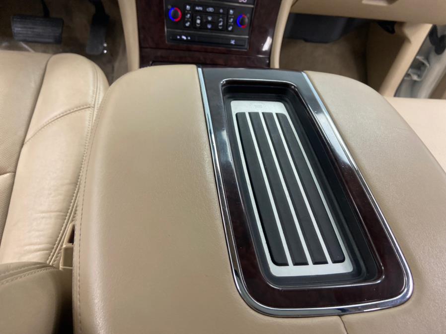 2012 Cadillac Escalade EXT Premium photo