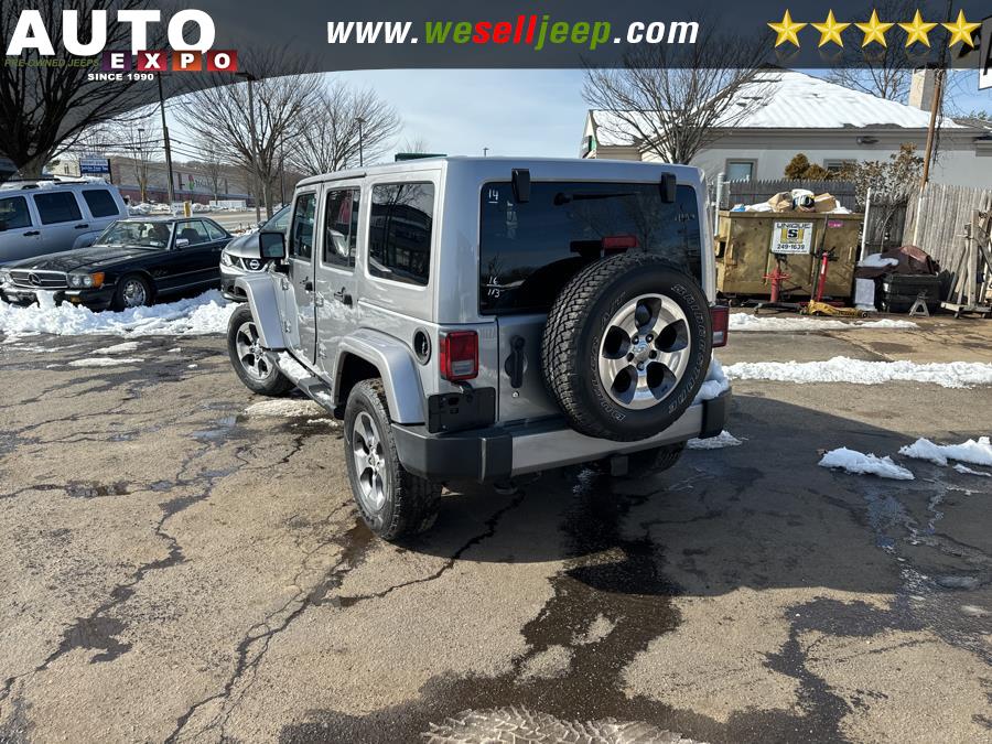 2016 Jeep Wrangler Unlimited 4WD 4dr Sahara photo