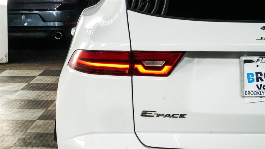 2019 Jaguar E-Pace R-Dynamic photo