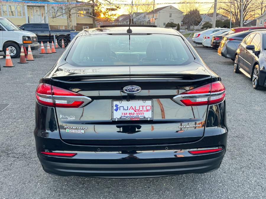 2019 Ford Fusion Energi Titanium FWD photo