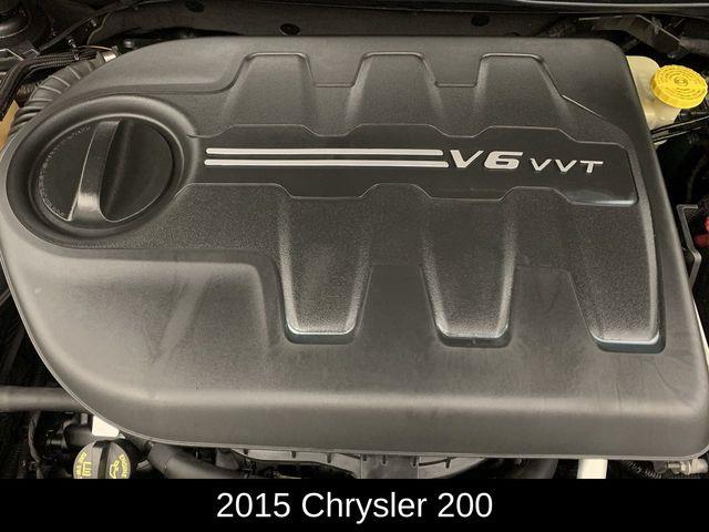 2015 Chrysler 200 C photo