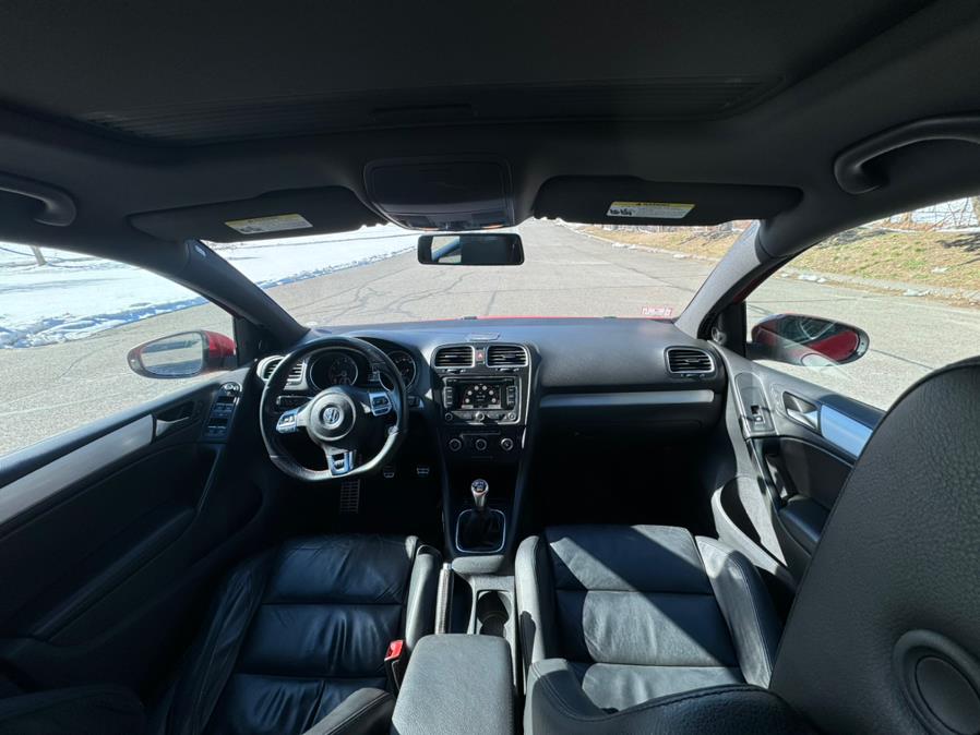 2013 Volkswagen GTI Base PZEV photo