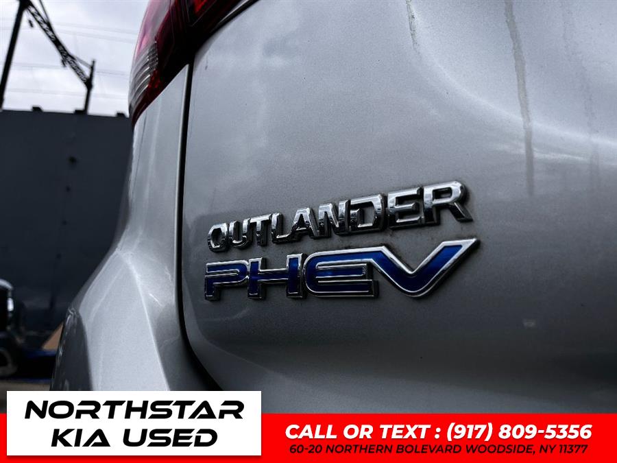 2022 Subaru Outlander PHEV SEL photo