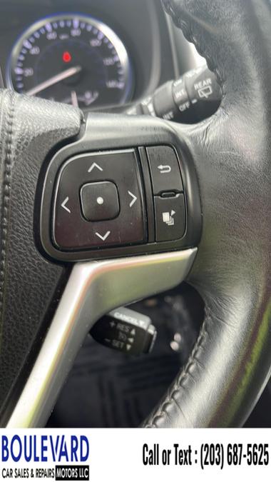 2015 Toyota Highlander Limited Sport Utility 4D photo