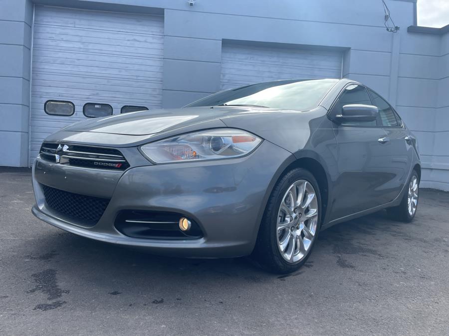 The 2013 Dodge Dart Limited photos
