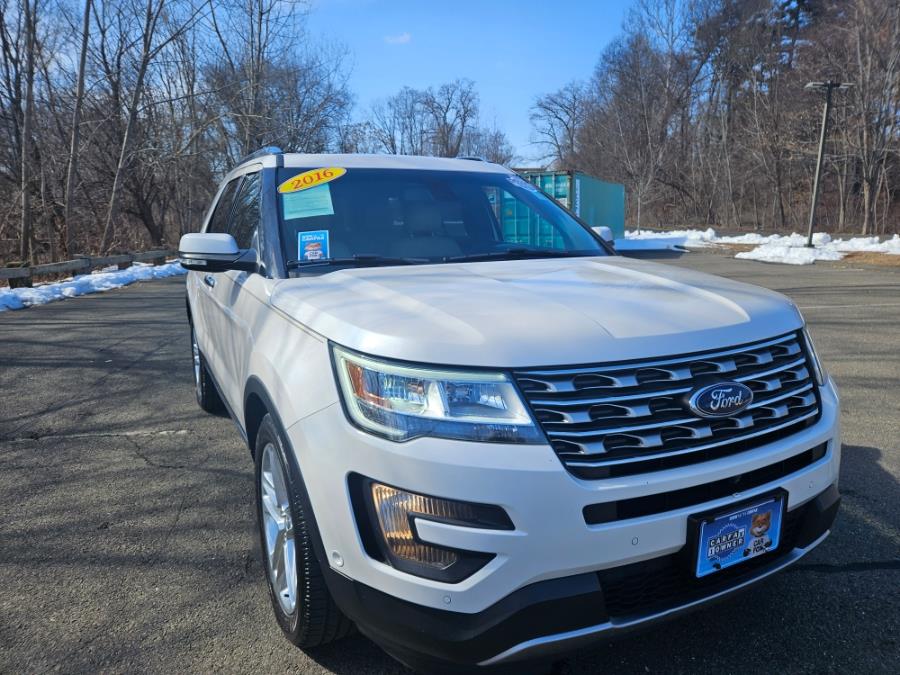 The 2016 Ford Explorer FWD 4dr Limited photos