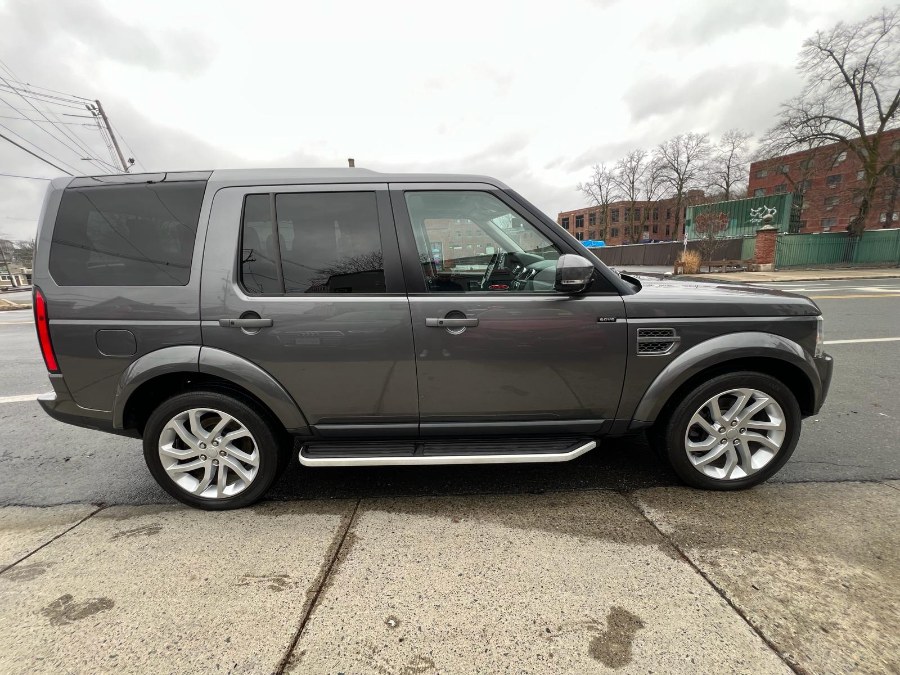 2016 Land Rover LR4 HSE 4WD photo