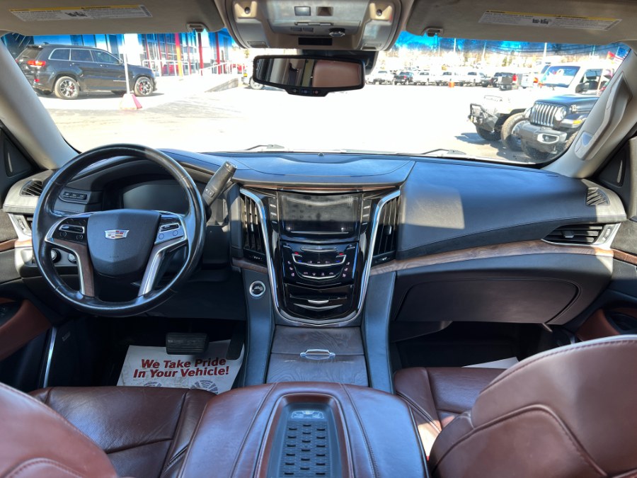 2015 Cadillac Escalade 4WD 4dr Premium photo