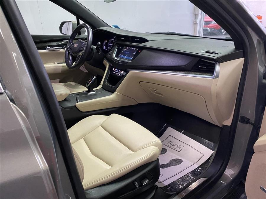 2017 Cadillac XT5 FWD photo