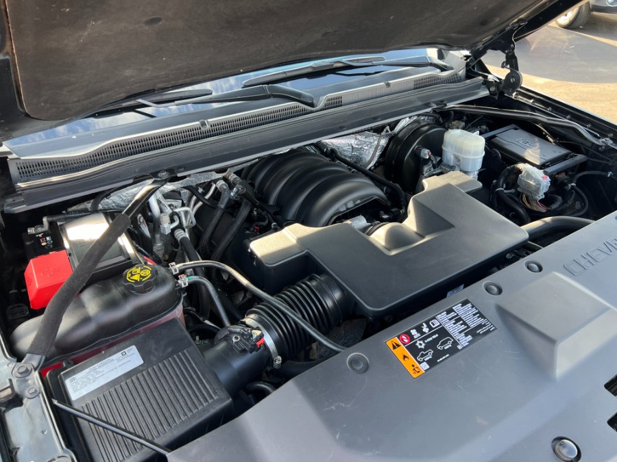 2018 Chevrolet Suburban 4WD 4dr 1500 Premier photo