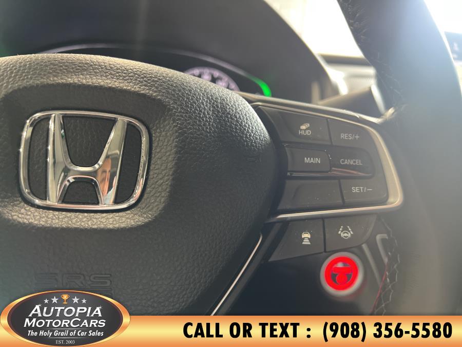 2019 Honda Accord Hybrid Touring Sedan photo