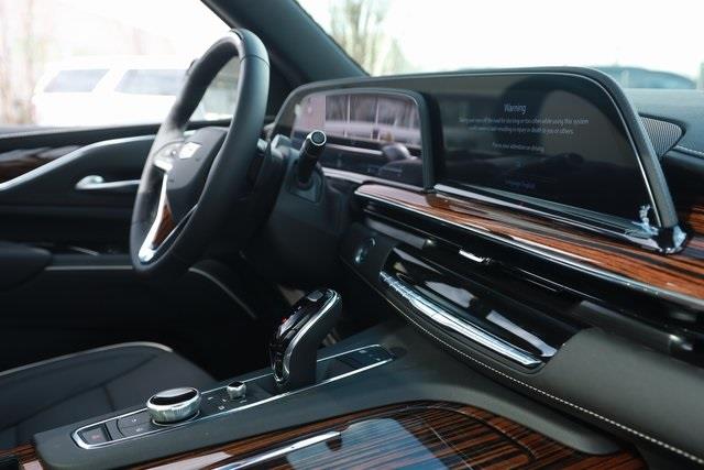 2024 Cadillac Escalade Premium Luxury photo