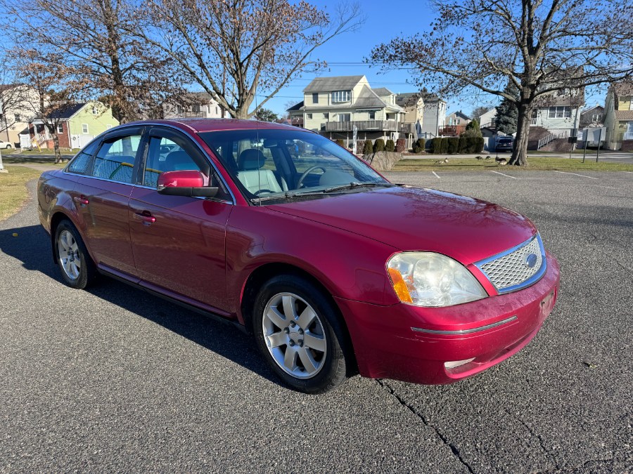The 2007 Ford Five Hundred SEL photos