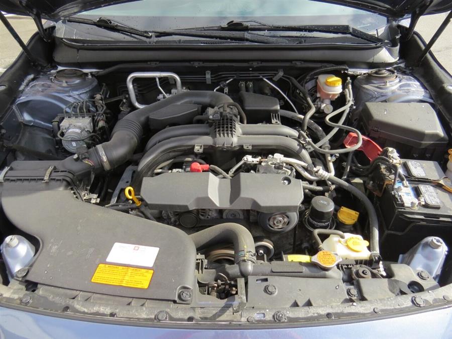 2017 Subaru Outback 2.5i LImited AWD 4dr Wagon photo