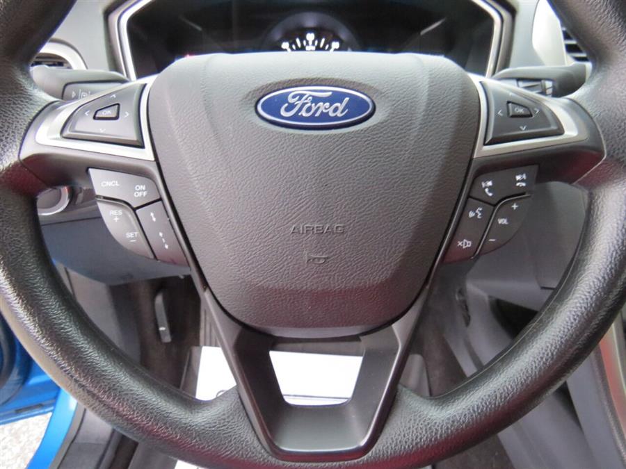 2019 Ford Fusion Hybrid SE 4dr Sedan photo