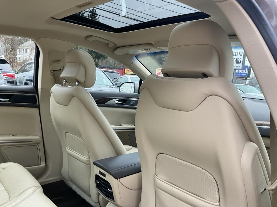2015 Lincoln MKZ 4dr Sdn AWD photo