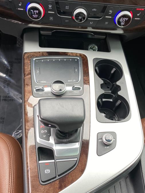 2019 Audi Q7 SE Premium Plus 45 TFSI quattr photo