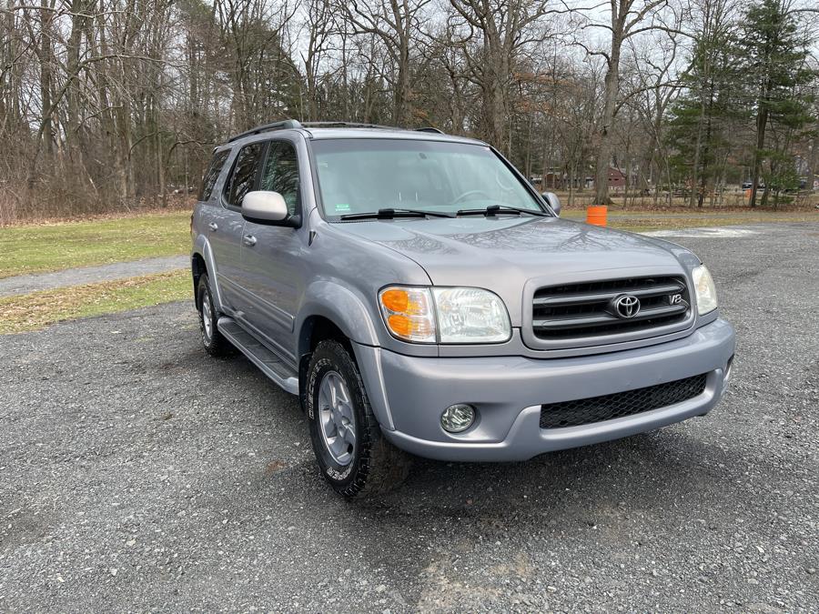 The 2001 Toyota Sequoia Limited photos